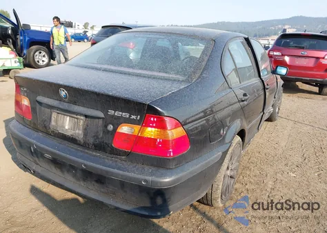 2003 BMW 325Xi z USA, uszkodzony, nr VIN WBAEU33413PM58486